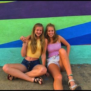 Meet your Posher, Alisa